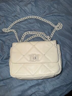 Badgley Mischka Cream Quilted Chain Crossbody